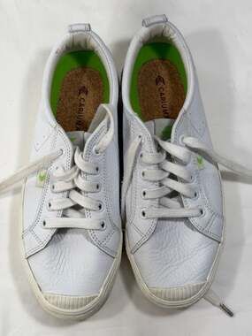 Cariuma OCA Low White Premium Leather Sneakers